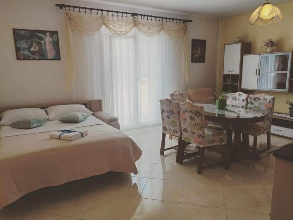 Lana Apartment Biograd Na Moru Exterior photo